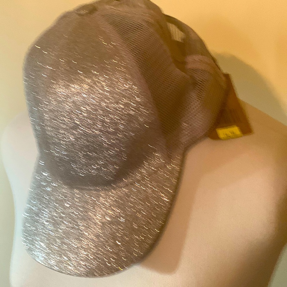 Ladies pony cap NWT